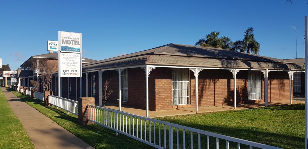 Centrepoint Motel Deniliquin Exteriör bild